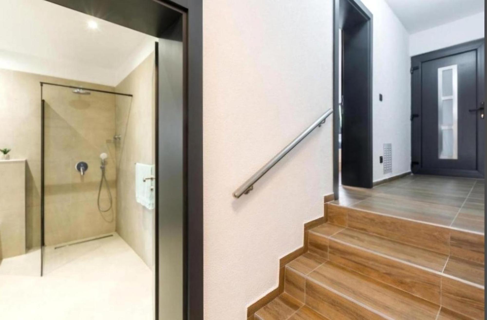 Betty Apartments Borik - Whole Ground Floor Ровінь Екстер'єр фото